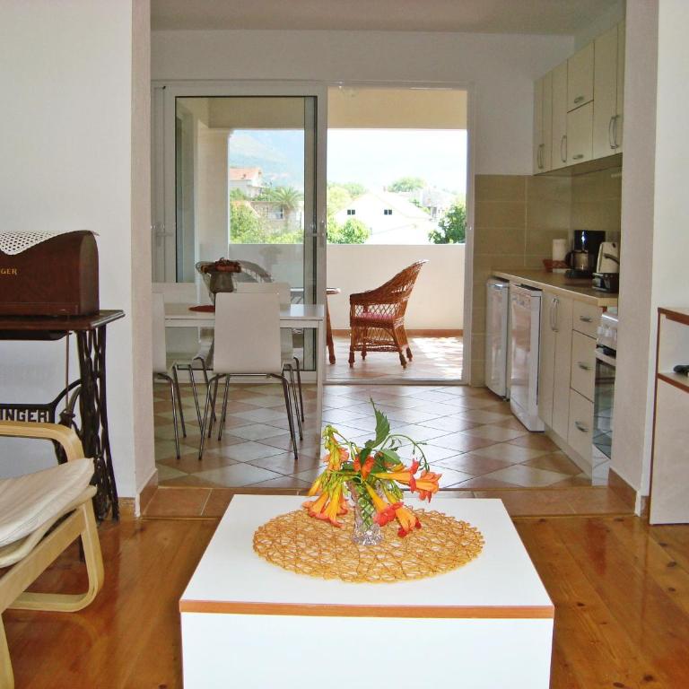Apartments Rolovina - Two-Bedroom Apartment - 7