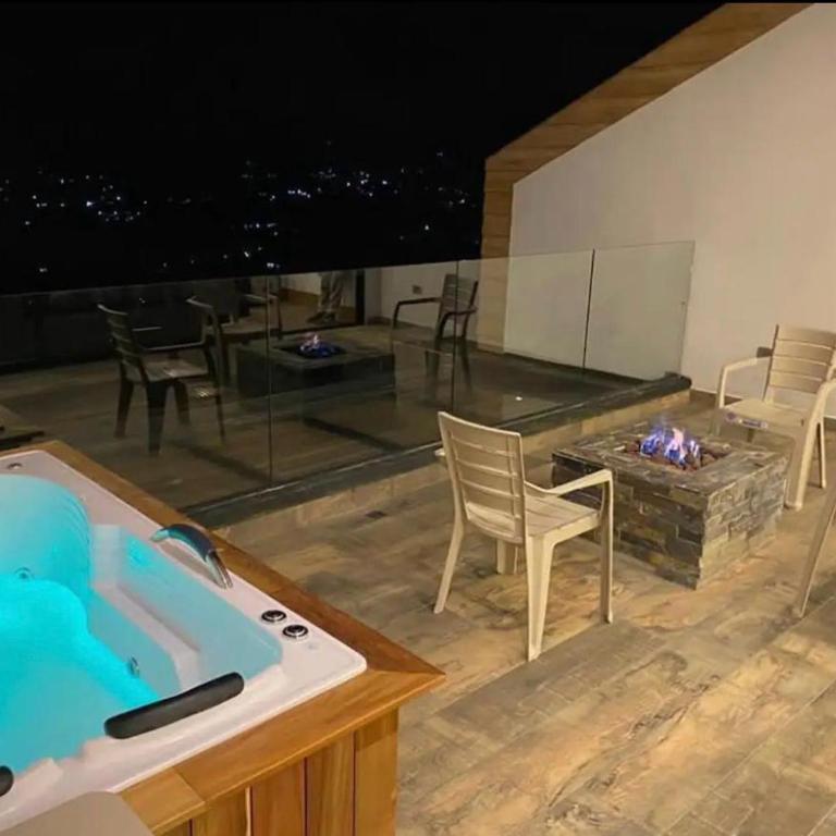 Montecielo Hosting - Habitación Triple con vistas al lago - 13