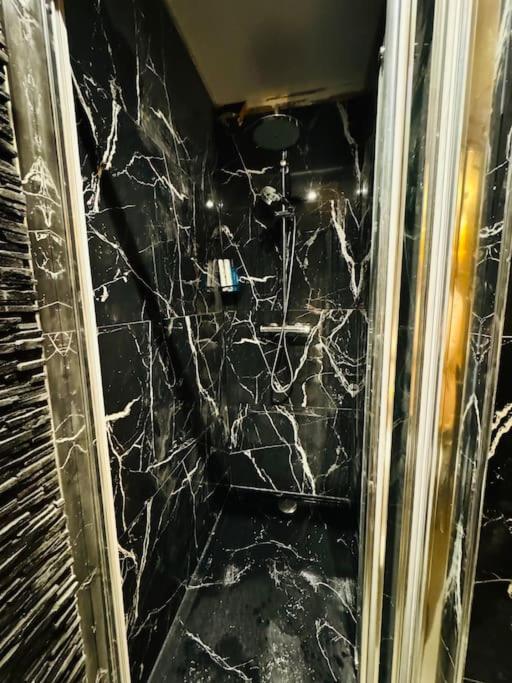 Logement atypique calme et discret - Villa con 1 Camera da Letto - 18