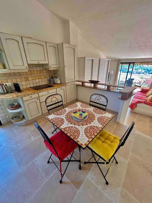 Petit Mas Coquet dans l'Esterel - Appartement 2 Chambres - 2