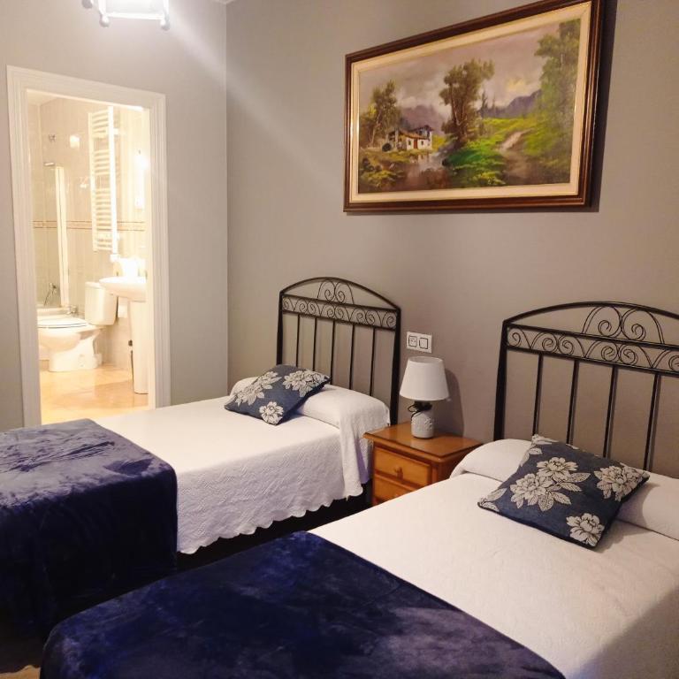 Hospedaje Don Pelayo - Habitación Doble con baño privado - 2 camas - 5