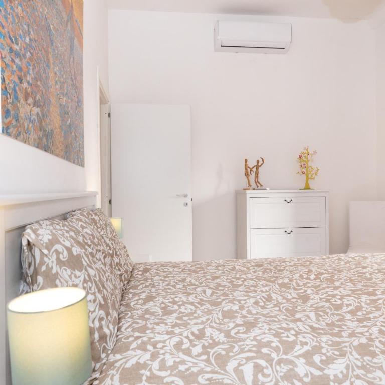 Residence Sorrento 2 - Appartamento con 2 Camere da Letto - 8