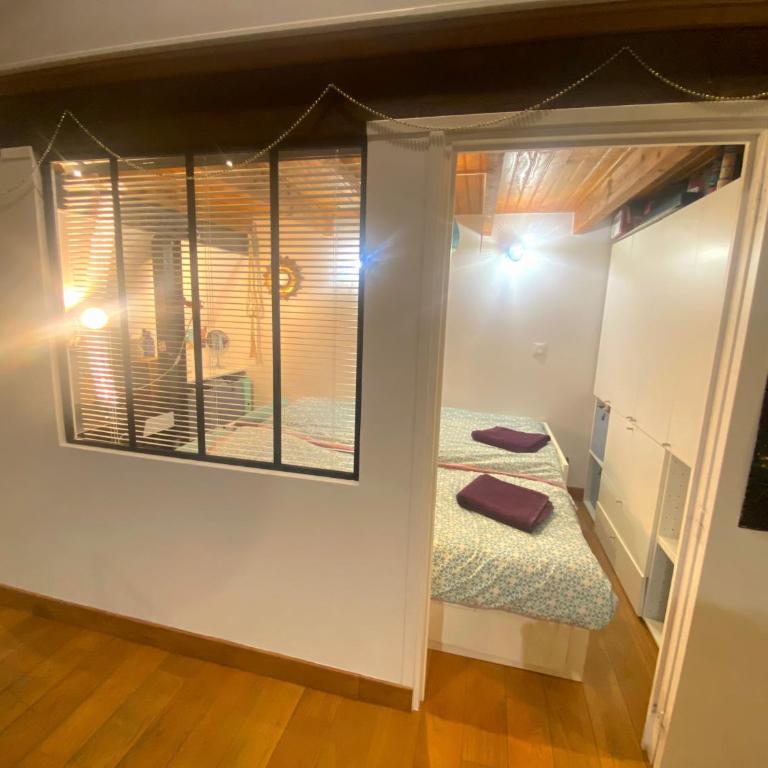 Loft character with a view of court - Loft - 23