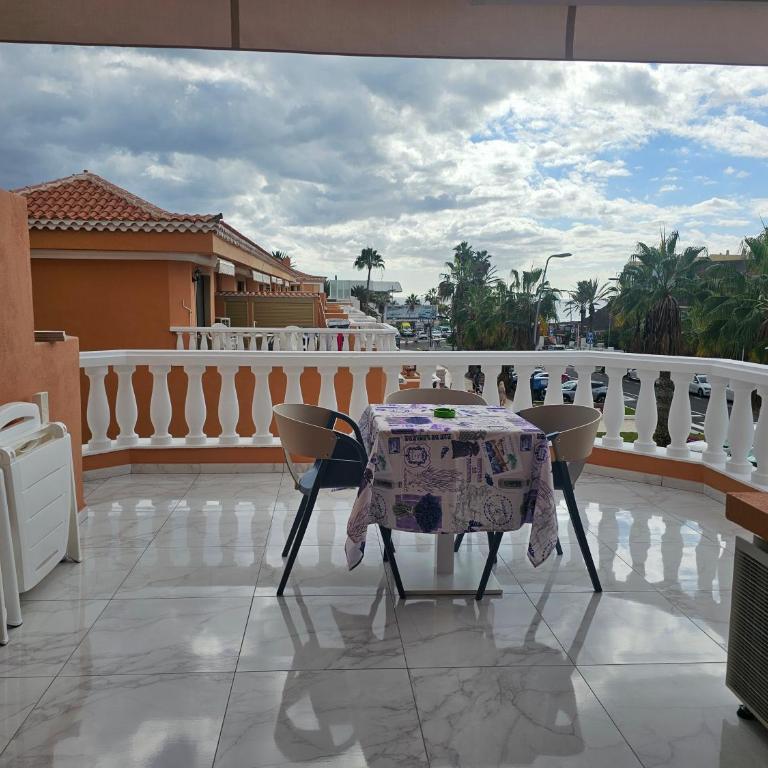 Tenerife Royal Gardens - Las Vistas TRG - Viviendas Vacacionales - Holiday Home with Terrace and Lateral Sea View - 11