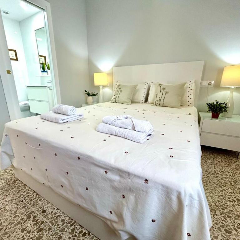 GATU Arena " Preferente mayores de 21 años y familias " - Apartamento de 3 dormitorios - 5