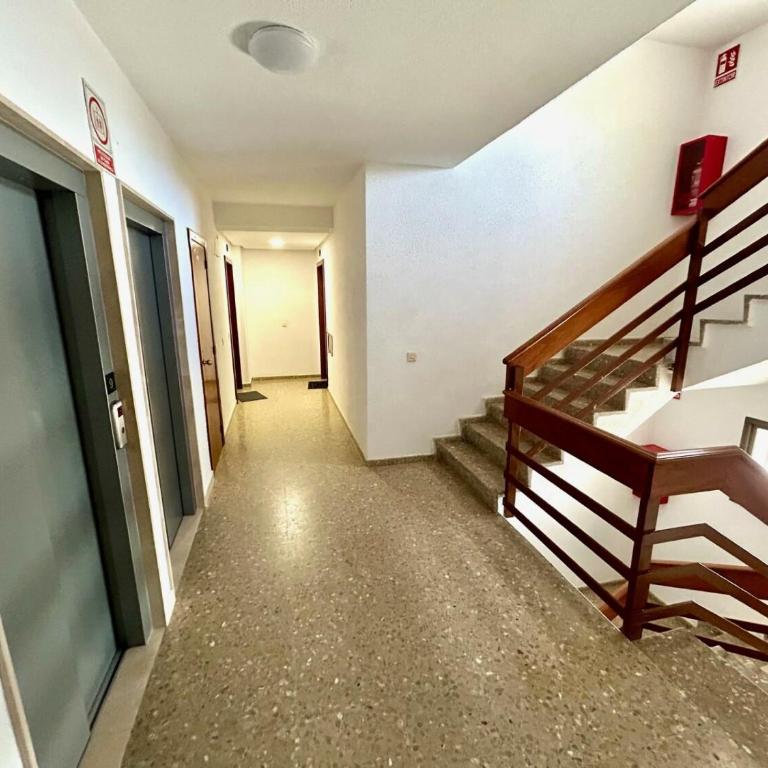 GATU Arena " Preferente mayores de 21 años y familias " - Apartamento de 3 dormitorios - 32