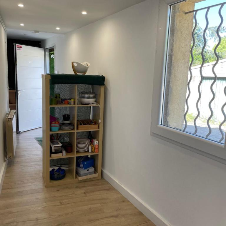 Petite maison de ville avec jardin quartier calme - Two-Bedroom House - 2