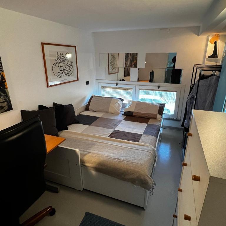 Ampio Loft su due livelli con giardino - Appartamento con 2 Camere da Letto - 26