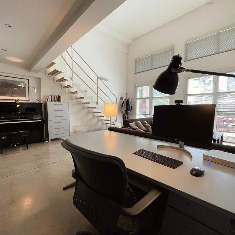 Ampio Loft su due livelli con giardino - Appartamento con 2 Camere da Letto - 4