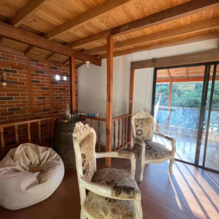 Finca con BBQ, Parking Privado y Hamacas - Three-Bedroom House - 8