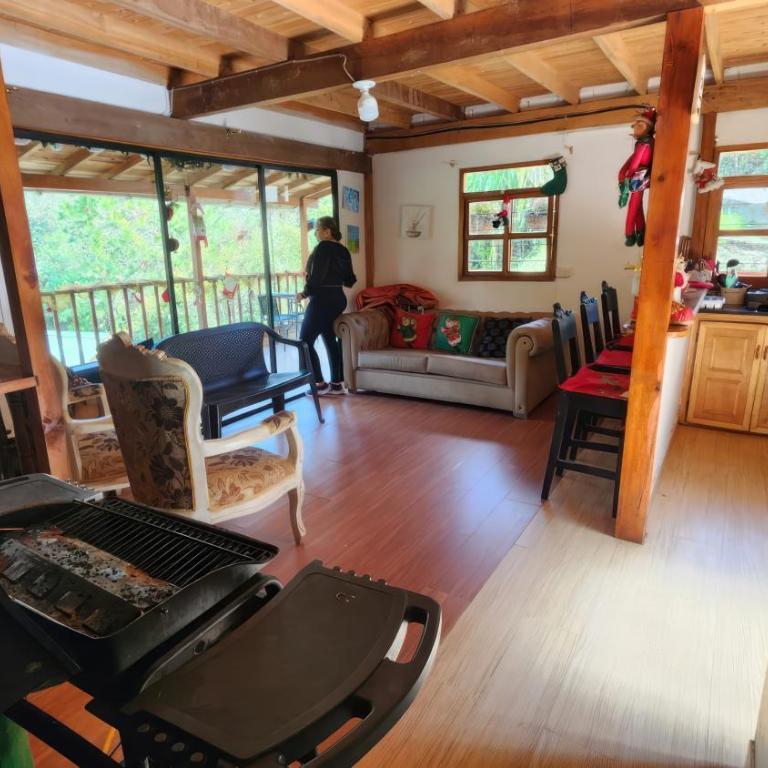 Finca con BBQ, Parking Privado y Hamacas - Three-Bedroom House - 5
