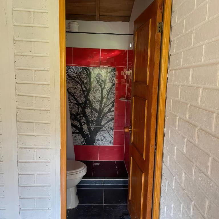 Finca con BBQ, Parking Privado y Hamacas - Three-Bedroom House - 14
