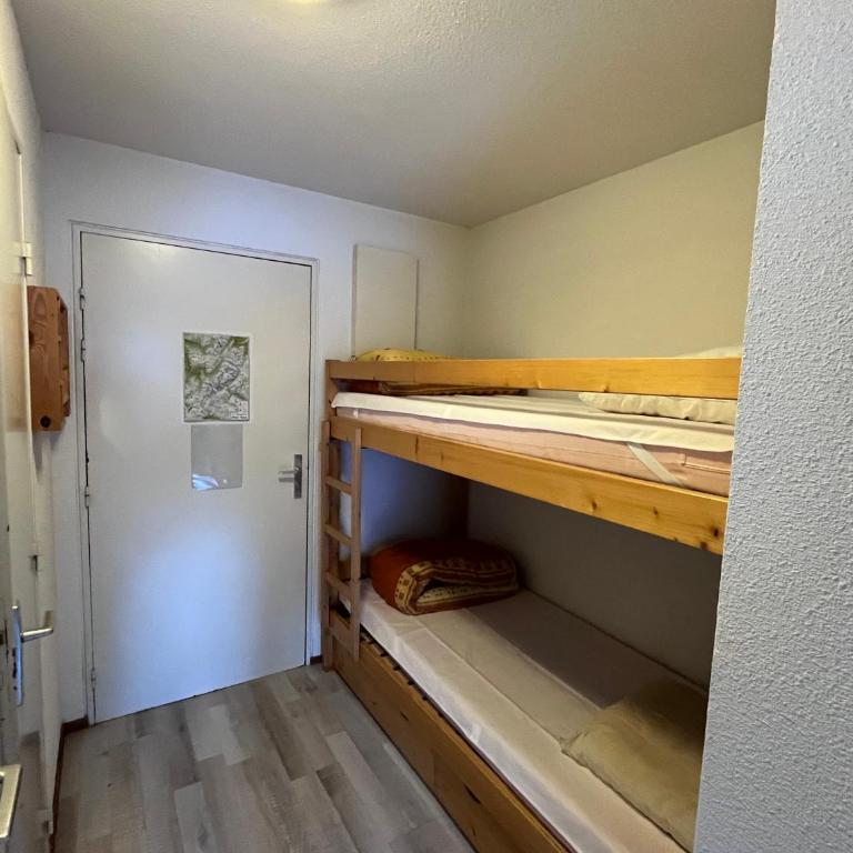 Aux Pieds des pistes en plein soleil - One-Bedroom Apartment - 17