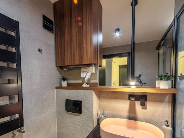 Butterfly - One-Bedroom Apartment - 17