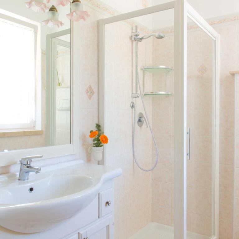 Residence Terry - Appartamento con 2 Camere da Letto (6 Adulti) - 2