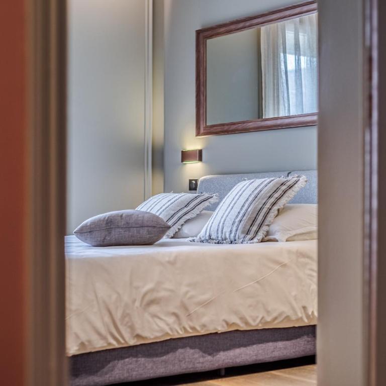 Villa sur le toit, duplex, 5 pièces 160m2, piscine - Appartement - 40