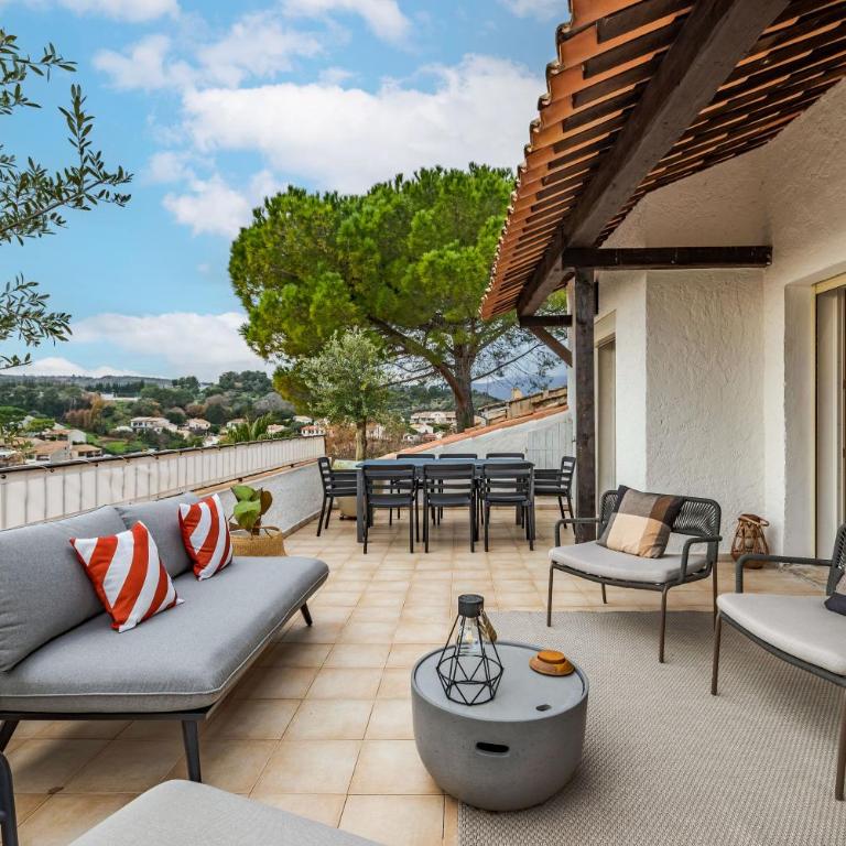Villa sur le toit, duplex, 5 pièces 160m2, piscine - Appartement - 20