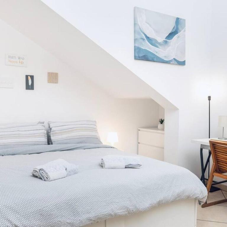 Loft - Comfort Studio - [10m Piazza Maggiore] - One-Bedroom Apartment - 13