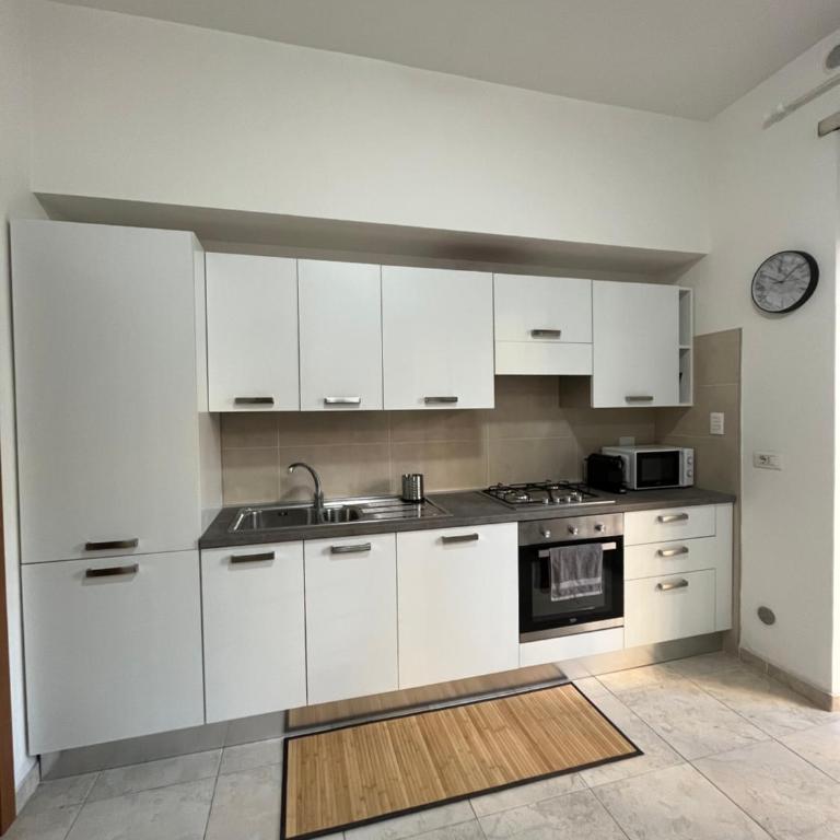 Monti Exclusive Apartment - Two-Bedroom House - 13