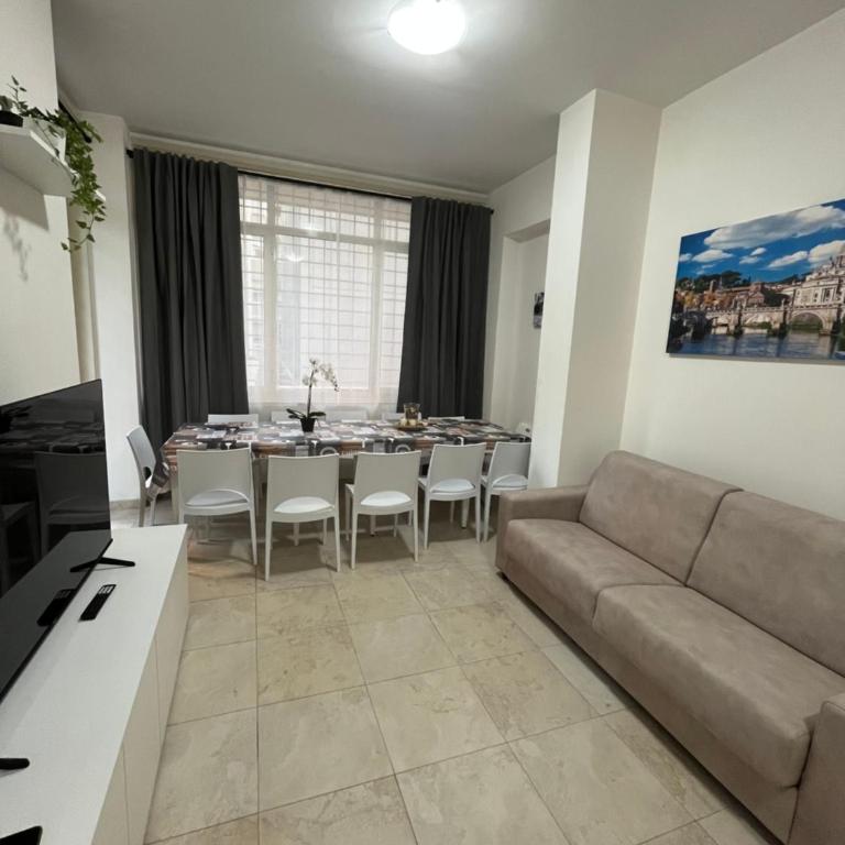 Monti Exclusive Apartment - Two-Bedroom House - 8
