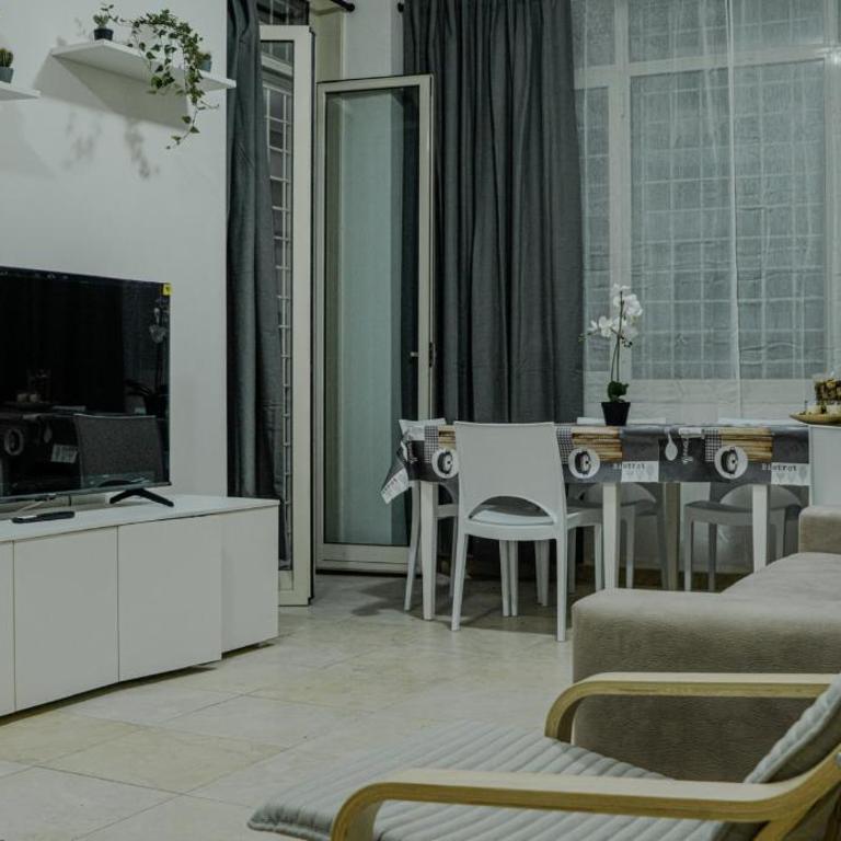 Monti Exclusive Apartment - Two-Bedroom House - 7