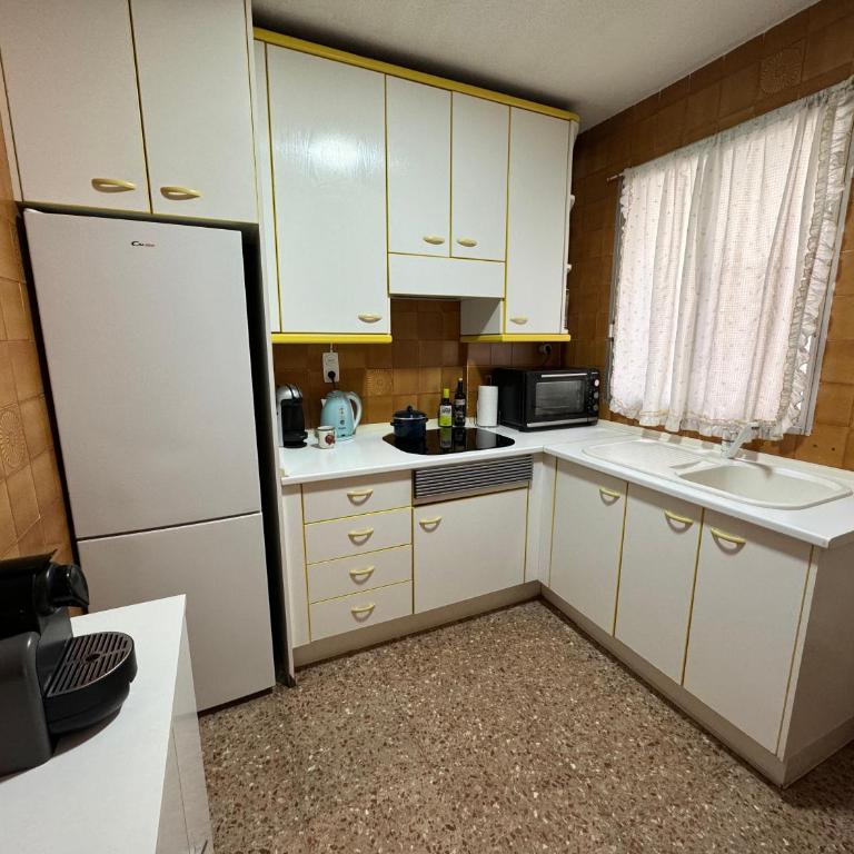 Apartamento centro Alicante a 1min de Playa Postiguet By Turihome - Two-Bedroom Apartment - 3