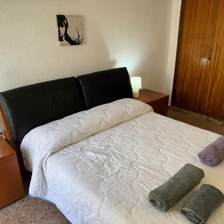 Apartamento centro Alicante a 1min de Playa Postiguet By Turihome - Two-Bedroom Apartment - 6
