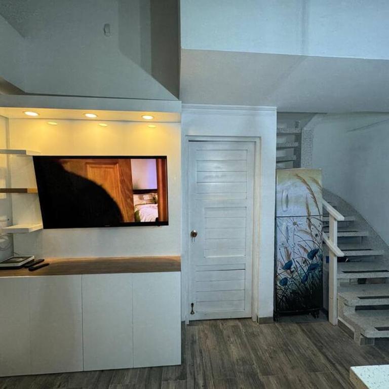 Cómodo apartamento con vista al mar y la montaña - Two-Bedroom Apartment - 48