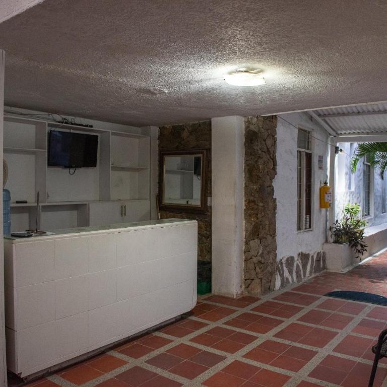 Cómodo apartamento con vista al mar y la montaña - Two-Bedroom Apartment - 6
