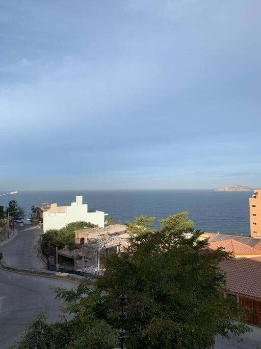 La casa del cerro con vista al oceano pacifico - Five-Bedroom House - 15