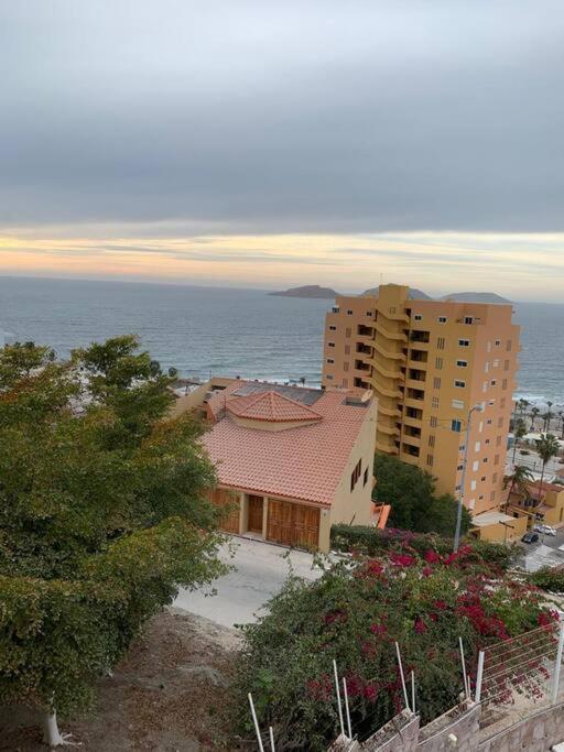 La casa del cerro con vista al oceano pacifico - Five-Bedroom House - 20