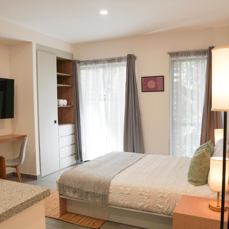 Indiana suites - Studio with Balcony - 2