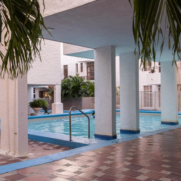 Cómodo apartamento con vista al mar y la montaña - Two-Bedroom Apartment - 19