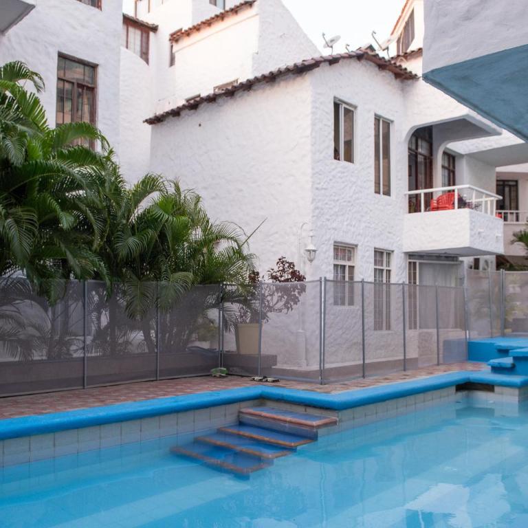 Cómodo apartamento con vista al mar y la montaña - Two-Bedroom Apartment - 38