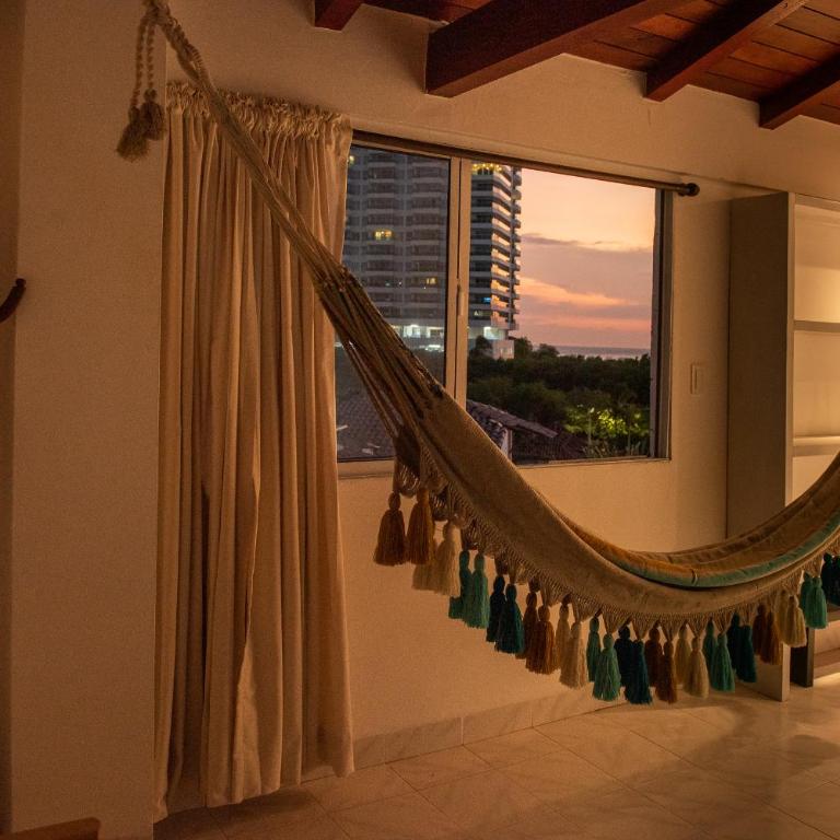 Cómodo apartamento con vista al mar y la montaña - Two-Bedroom Apartment - 42