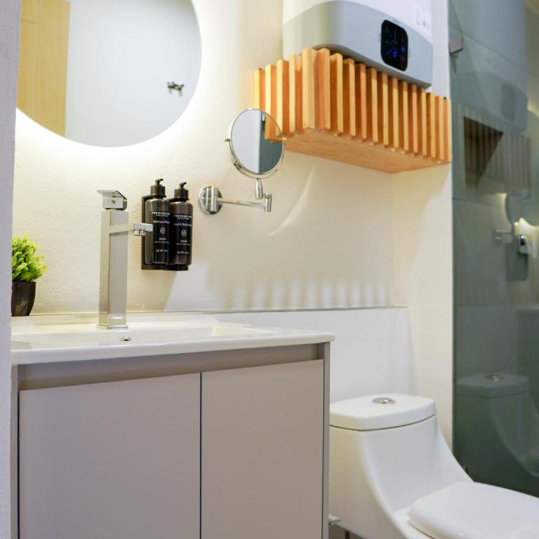 Indiana suites - Studio with Balcony - 9