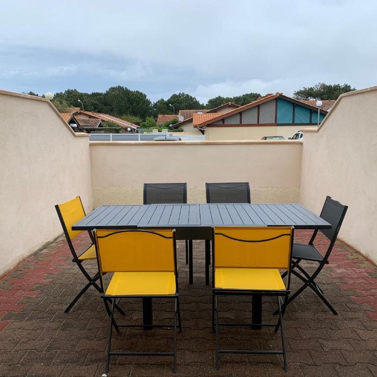 Charmant T2 à 2 pas de la plage avec terrasses, parking et local vélo – 5 pers, ménage inclus - FR-1-319-435 - Apartamento (5 adultos) - 10