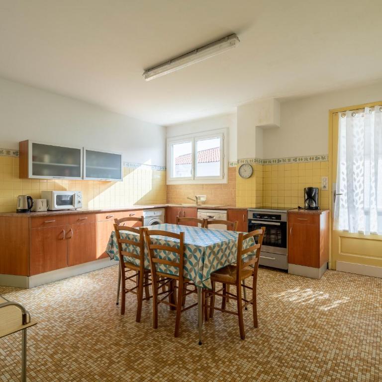 Maison 2* à 150m de l’océan, 6 pers, terrasse, jardin, proche activités - FR-1-50-93 - Maison de Vacances - 3