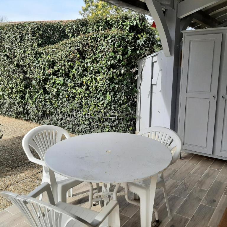 Villa Patio Charmante, 2 Pas des Plages, Terrasse, Parking, Piste Cyclable - FR-1-239-892 - Maison 1 Chambre - 26