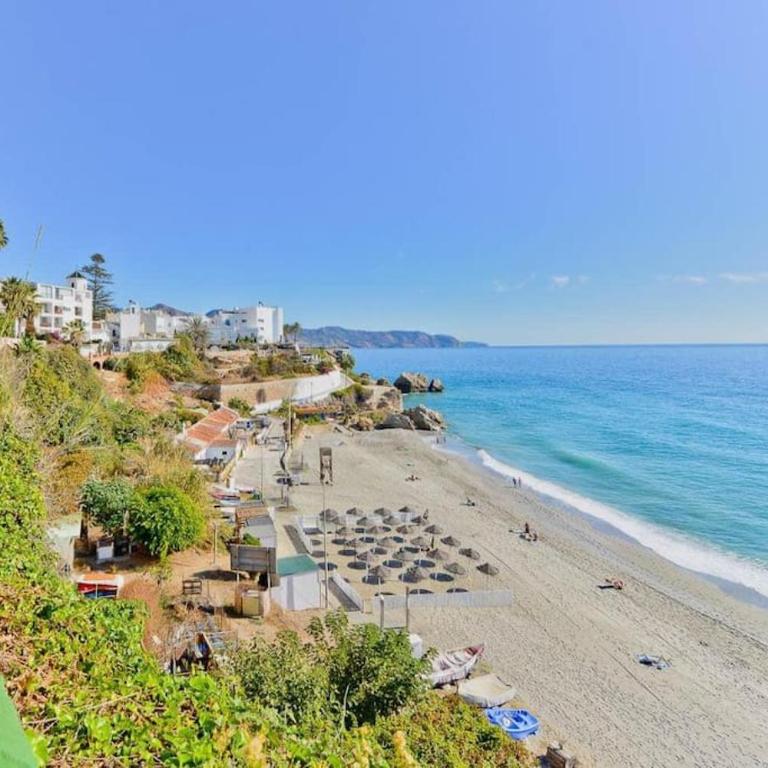 Beautiful apartment in Acapulco Playa, Nerja - Apartamento de 1 dormitorio - 4