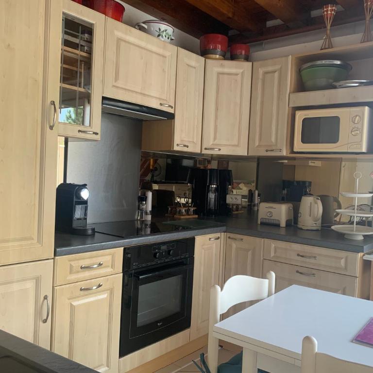 GRUISSAN PORT JOLI T3 DUPLEX - Appartement 2 Chambres - 4