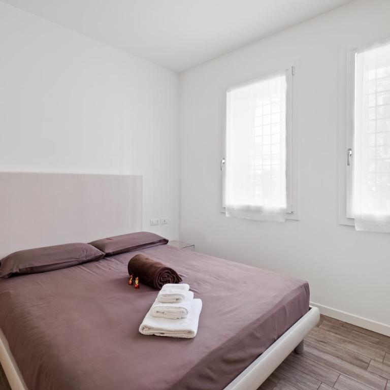Civico 36 - Zona residenziale tranquilla - A 15 minuti a piedi dal Centro - Casa Guido - Appartamento con 2 Camere da Letto - 11