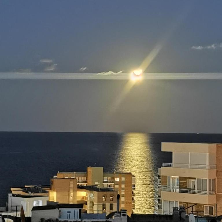 Costamar bungalow familiar, piscina y terraza, a 5 min de la playa - Three-Bedroom Apartment - 25