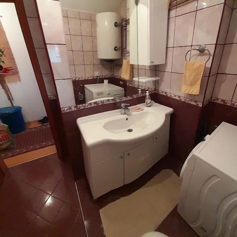 Apartments Sarajevo New town - Two-Bedroom Apartment with Balcony - 31