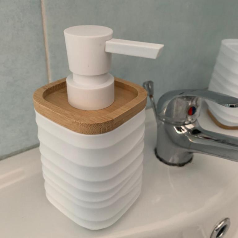 Home Carpiceci - Camera Queen con Bagno in Comune - 15