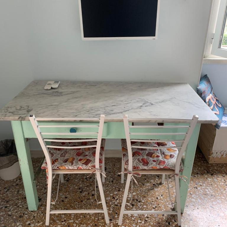 Home Carpiceci - Camera Queen con Bagno in Comune - 5