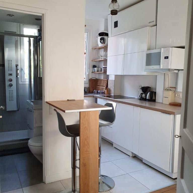 Chambre privée dans magnifique appartement calme - Chambre Double avec Salle de Bains Commune - 4