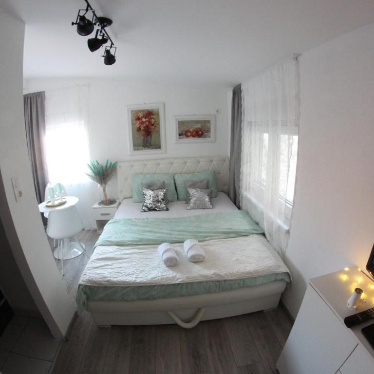 Hostel Nina Mostar - Deluxe Double Studio - 7