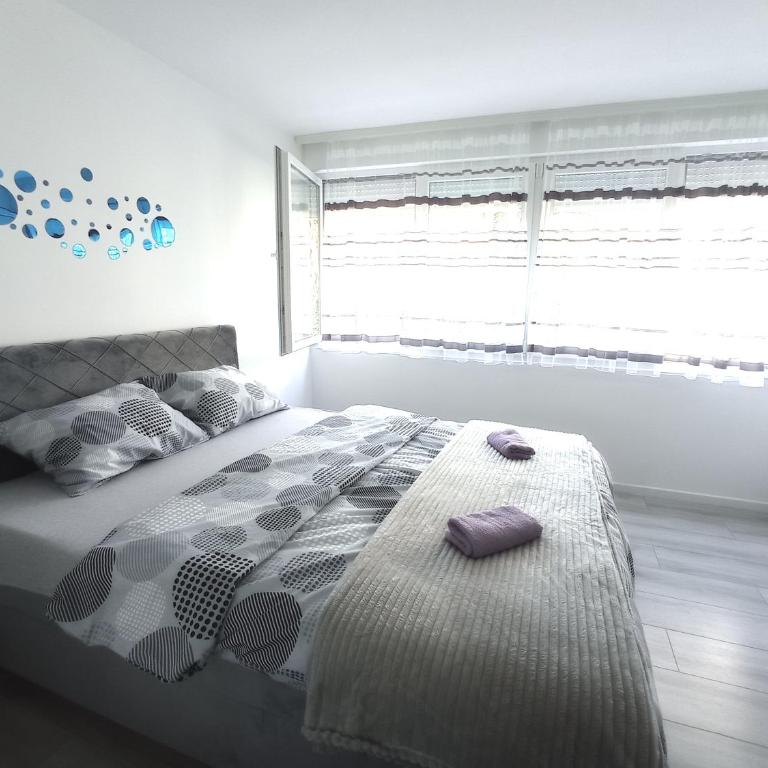 Apartman Sunce - One-Bedroom Apartment - 11