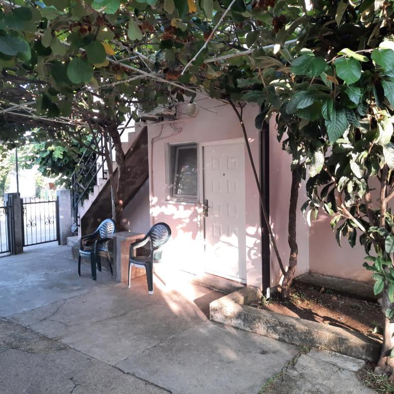 Apartmani na moru - Apartment with Terrace - 7